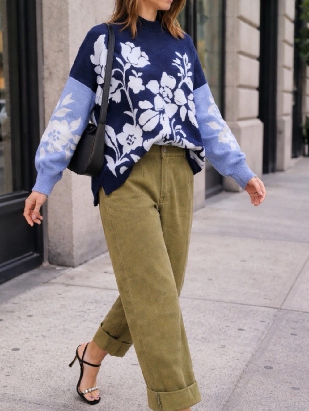Market & Spruce Two Toned Floral Sweater Size S